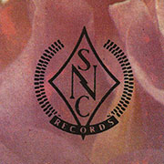 Джоанна Стингрэй и БГ – GREENPEACE ROCKS (SNC Records SNC 0001) – логотип компании SNC Records в правом верхнем углу оборотной стороны обложки