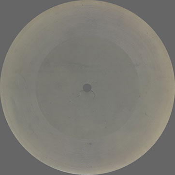 One-sided flexible record made of X-ray film (front side) – односторонняя гибкая пластинка, сделанная из рентгеновской плёнки (лицевая сторона)