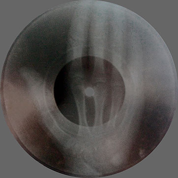 One-sided flexible record made of X-ray pattern – односторонняя гибкая пластинка, сделанная из рентгеновского снимка