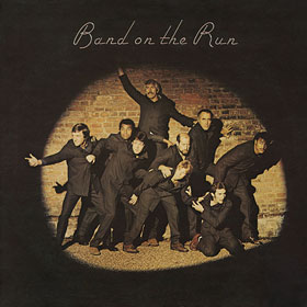 Original UK version of BAND ON THE RUN LP by Apple – sleeve, front side