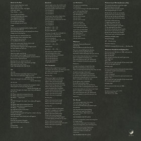 Original US version of BAND ON THE RUN LP by Apple – color inner sleeve, back side