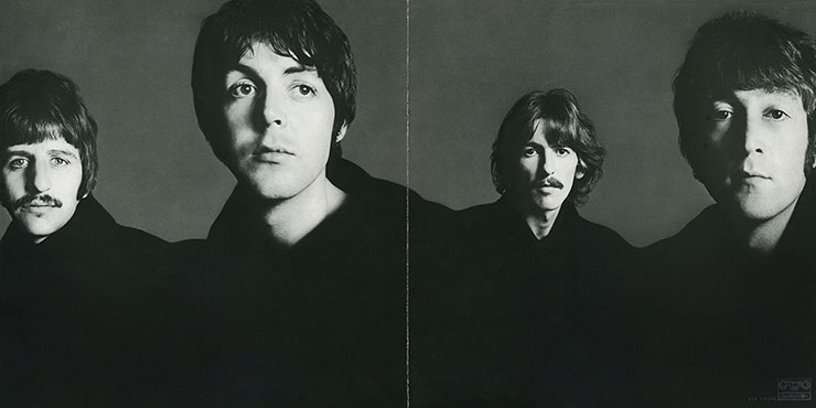 The Beatles - LOVE SONGS (Балкантон ВТА 1141/42) - gatefold sleeve (var. 1), inside (var. CYR.)